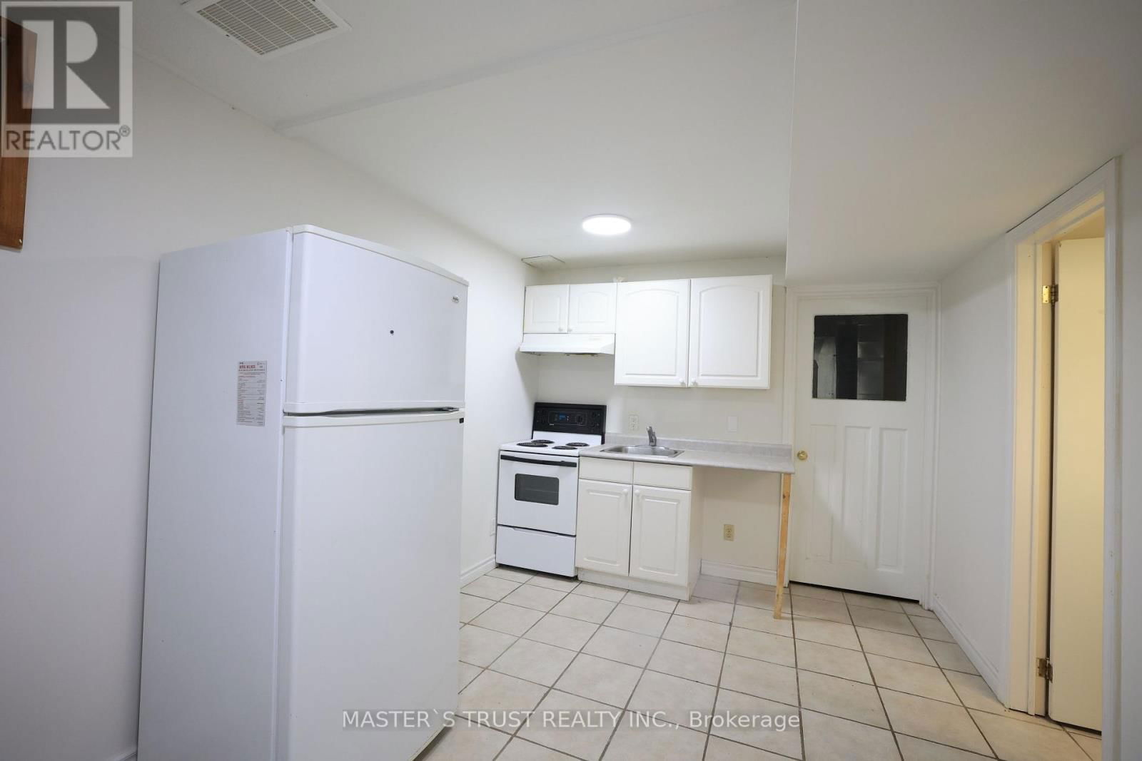 559 EDINBURGH ROAD Image 21