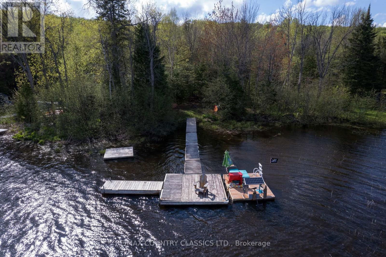 12 ALBION LAKE COURT Image 32