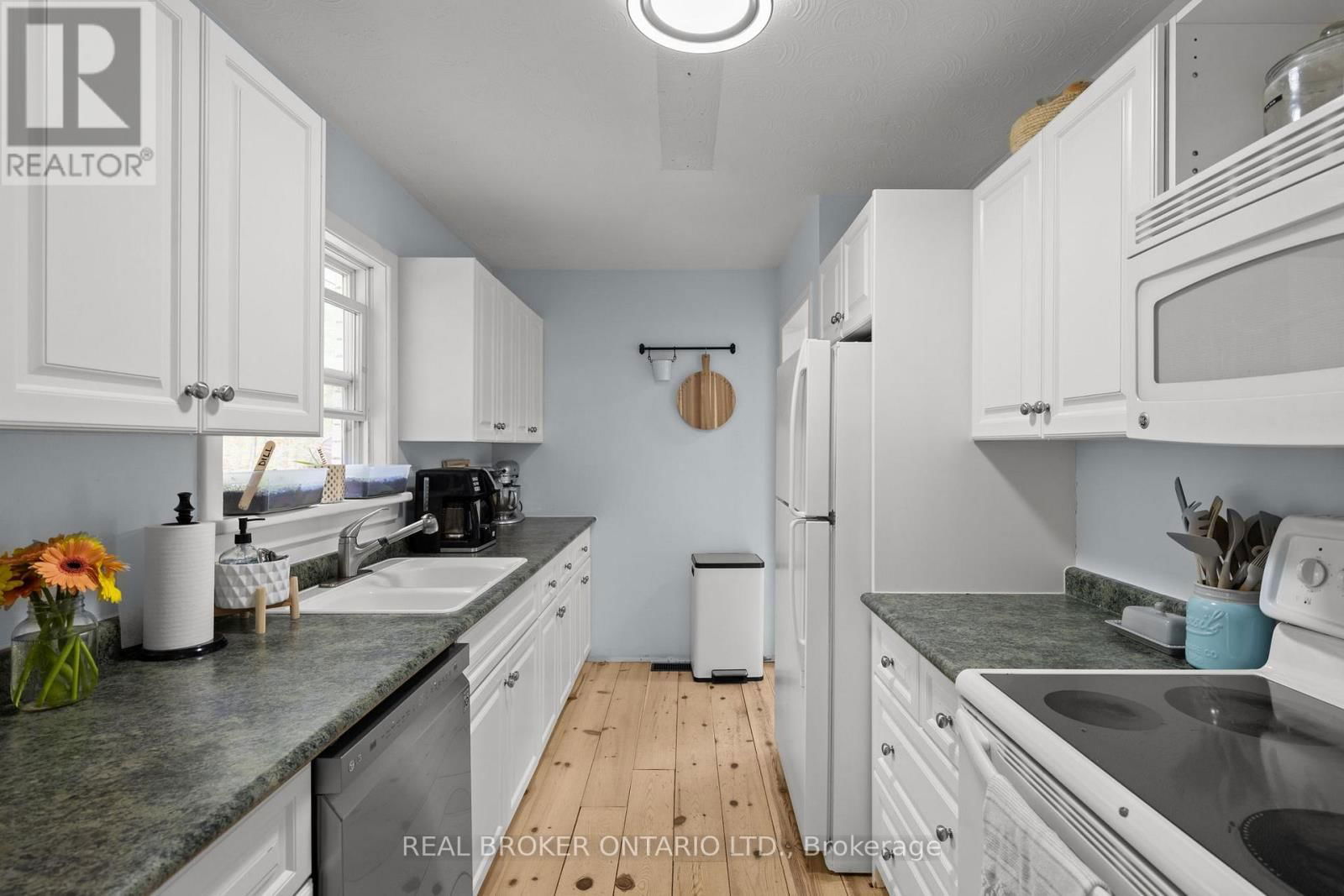 5 WILSHIER BOULEVARD Image 20