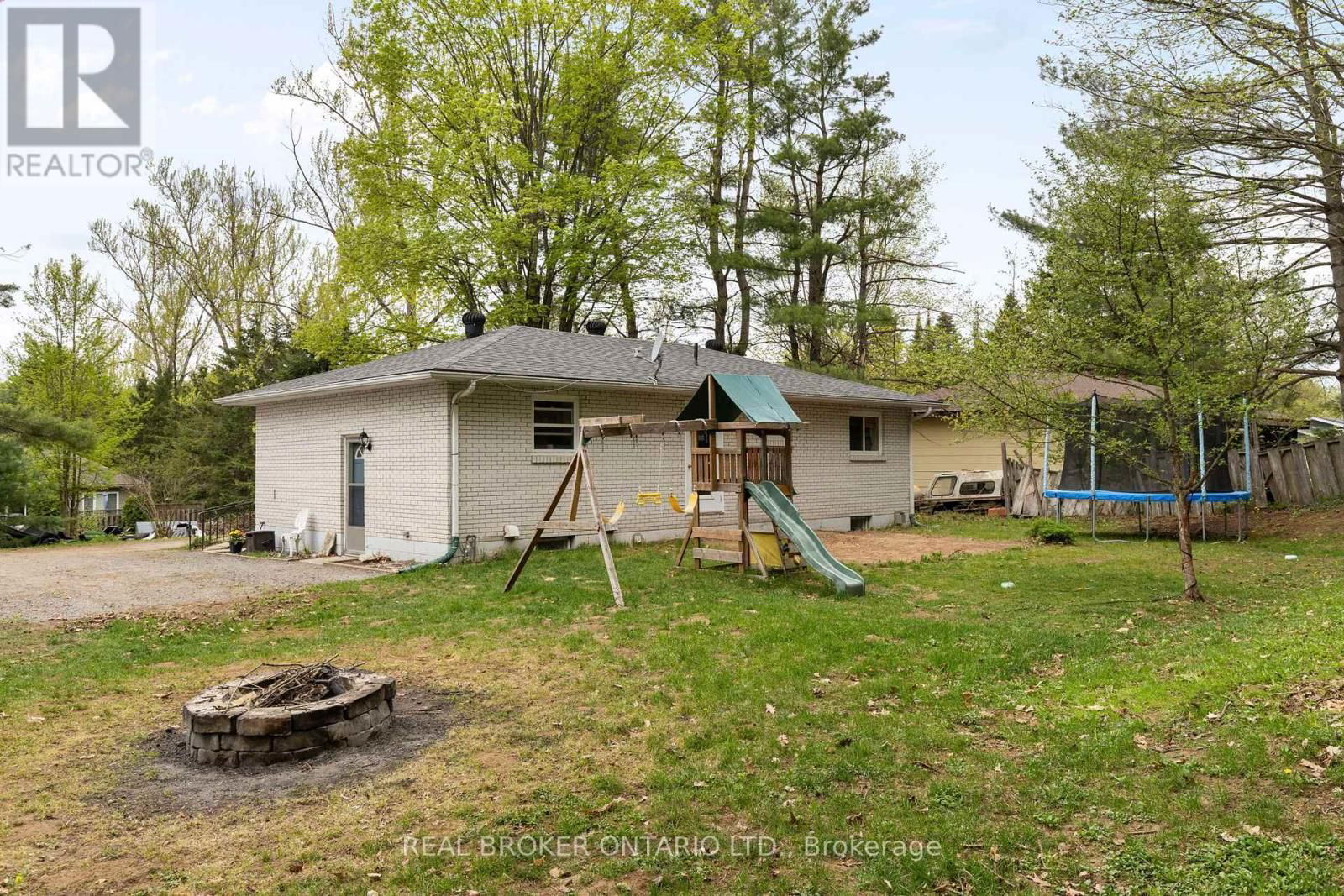 5 WILSHIER BOULEVARD Image 42