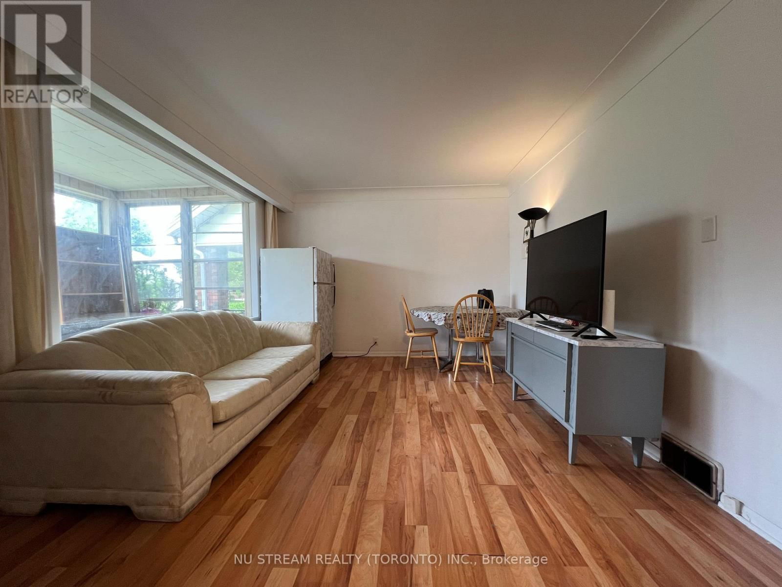 359 RANDOLPH AVENUE Image 6