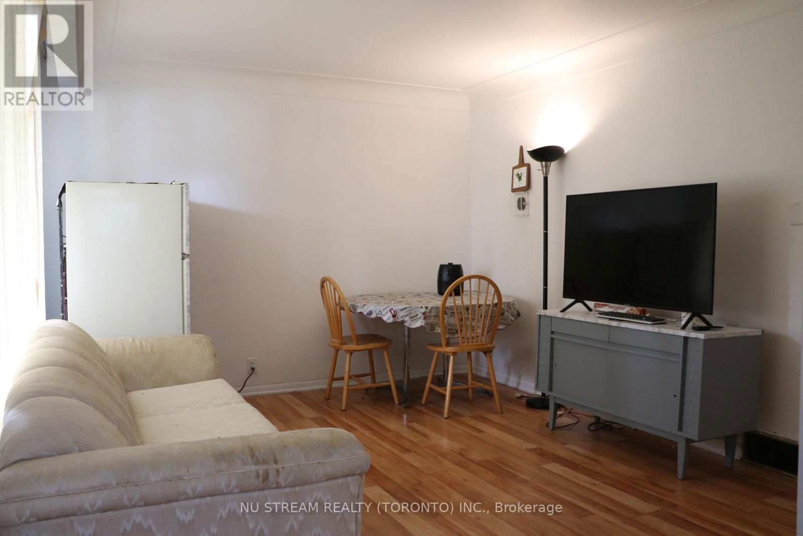 359 RANDOLPH AVENUE Image 9