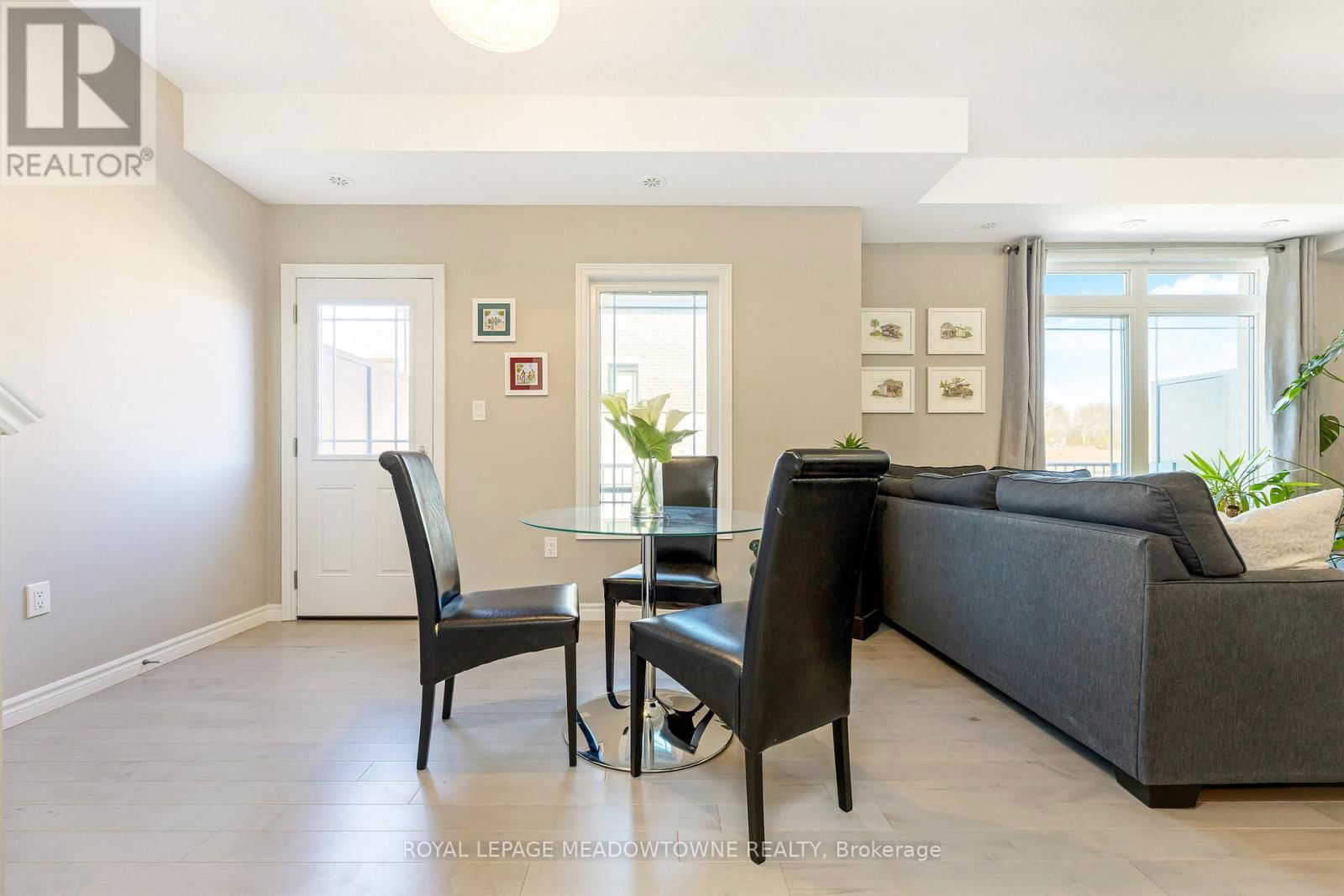 7 - 107 WESTRA DRIVE Image 15
