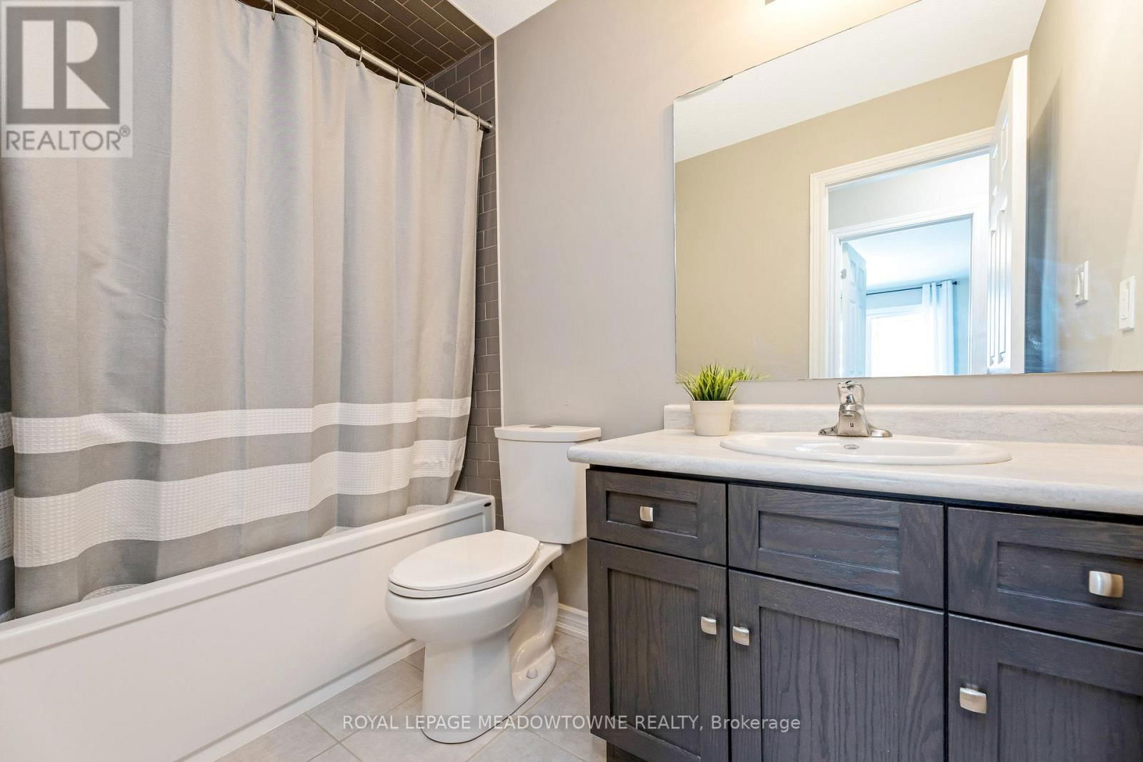 7 - 107 WESTRA DRIVE Image 20