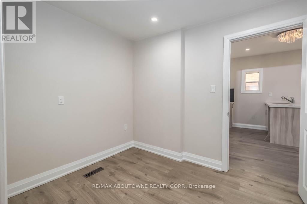 131 WEST AVENUE NORTH Image 11