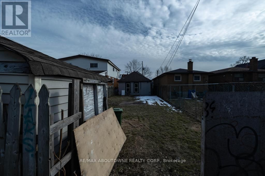 131 WEST AVENUE NORTH Image 25