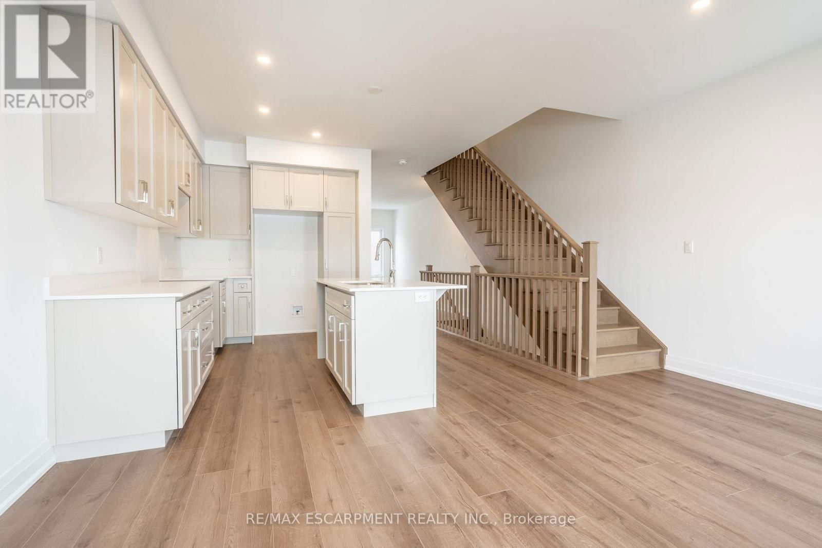 20 CLEAR VALLEY LANE Image 15