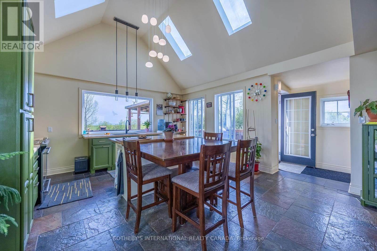 1698 LAKESHORE ROAD Image 17