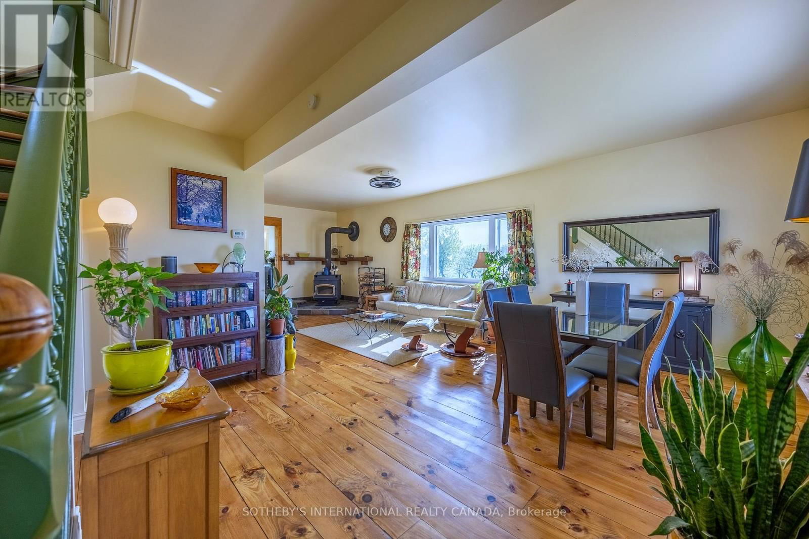 1698 LAKESHORE ROAD Image 21