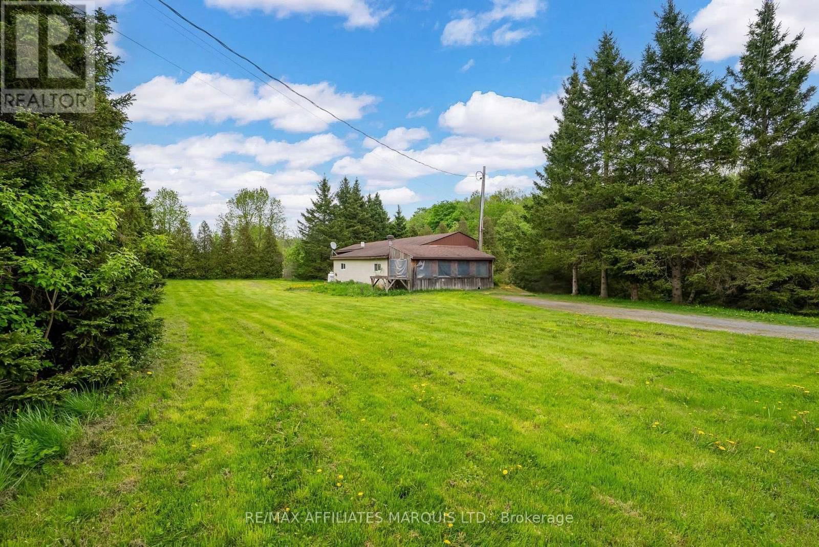 19235 BEAVER BROOK ROAD Image 25