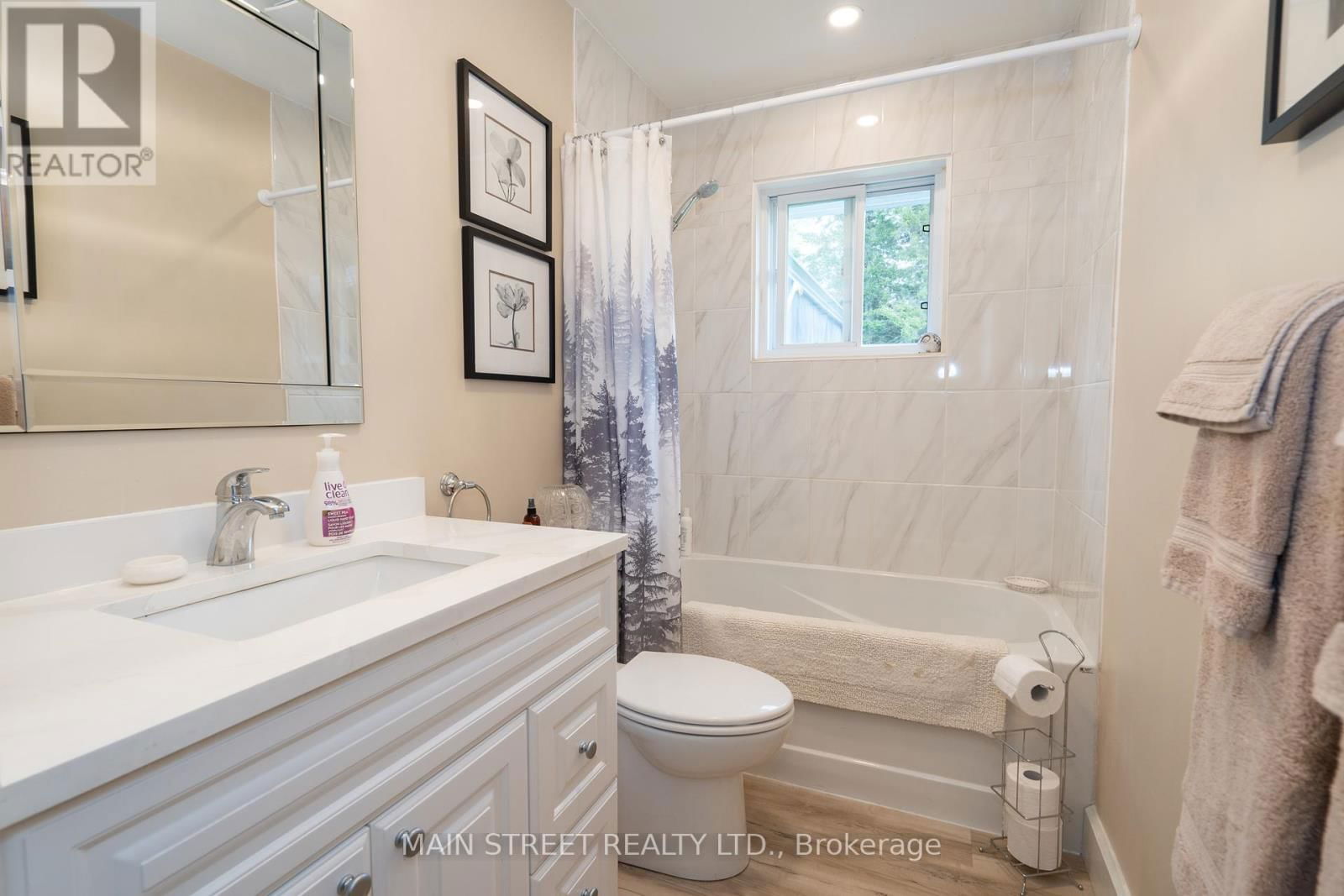 155 SILVERDALE DRIVE Image 16