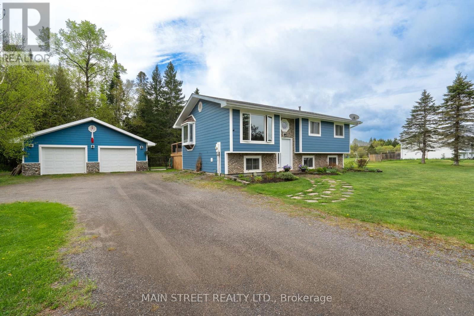 155 SILVERDALE DRIVE Image 2