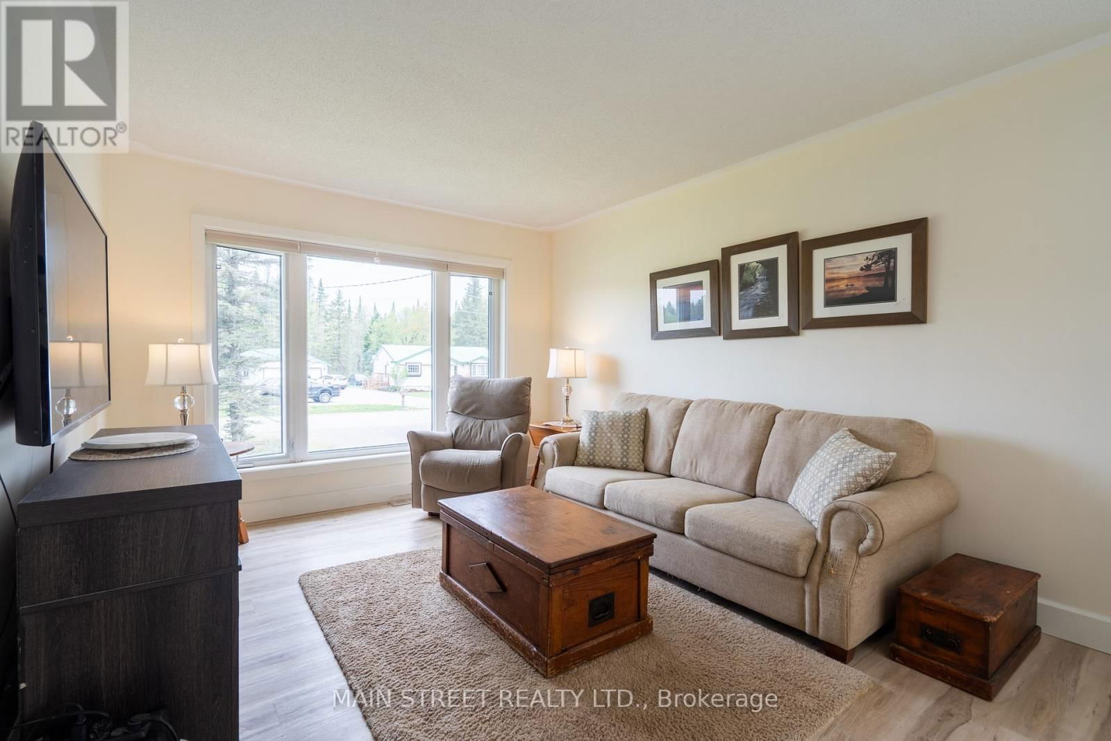 155 SILVERDALE DRIVE Image 21