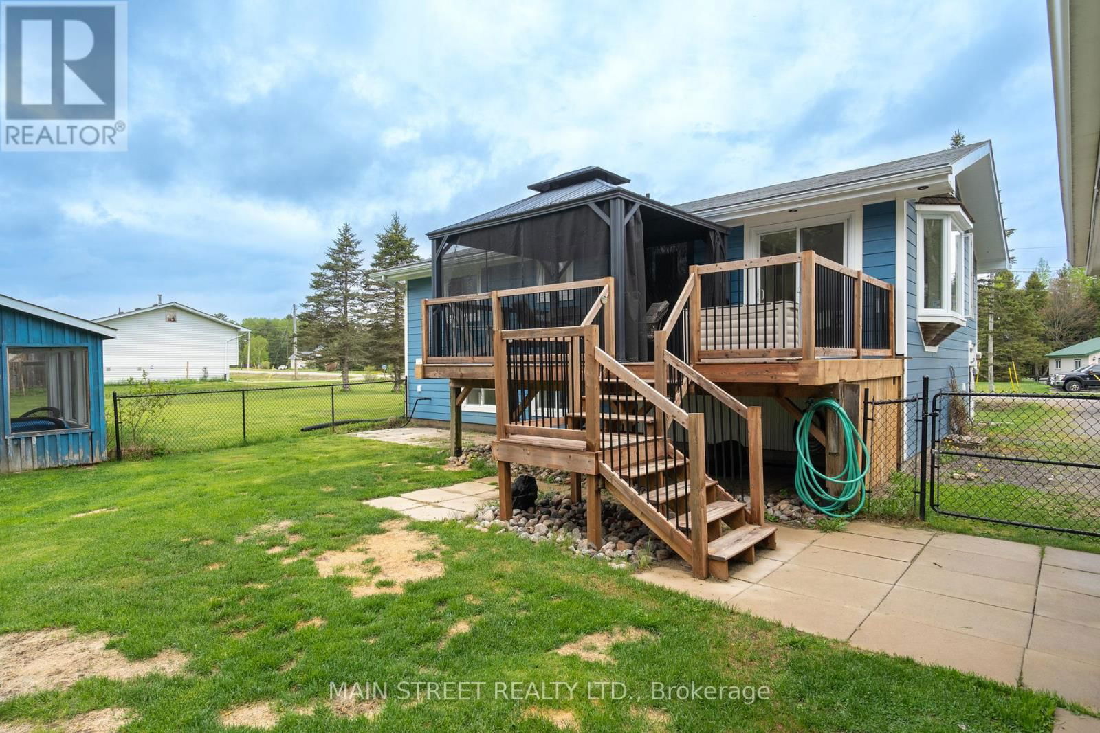 155 SILVERDALE DRIVE Image 42