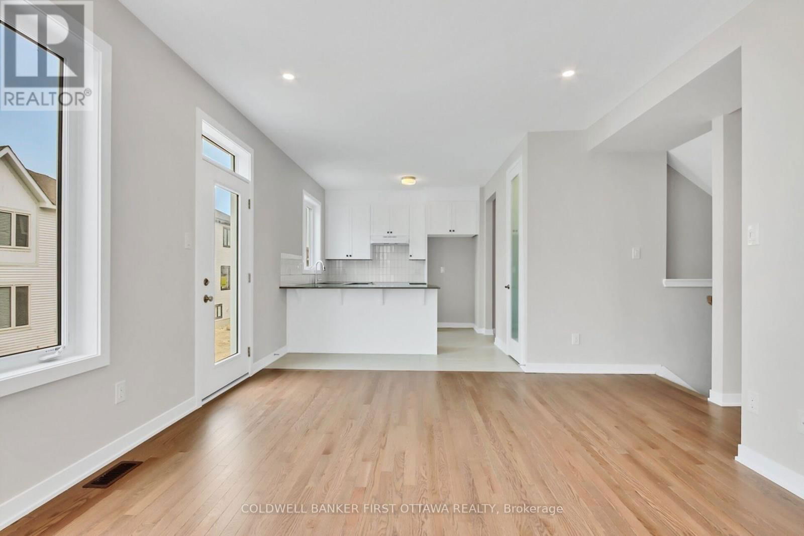 117 RUGOSA STREET Image 14
