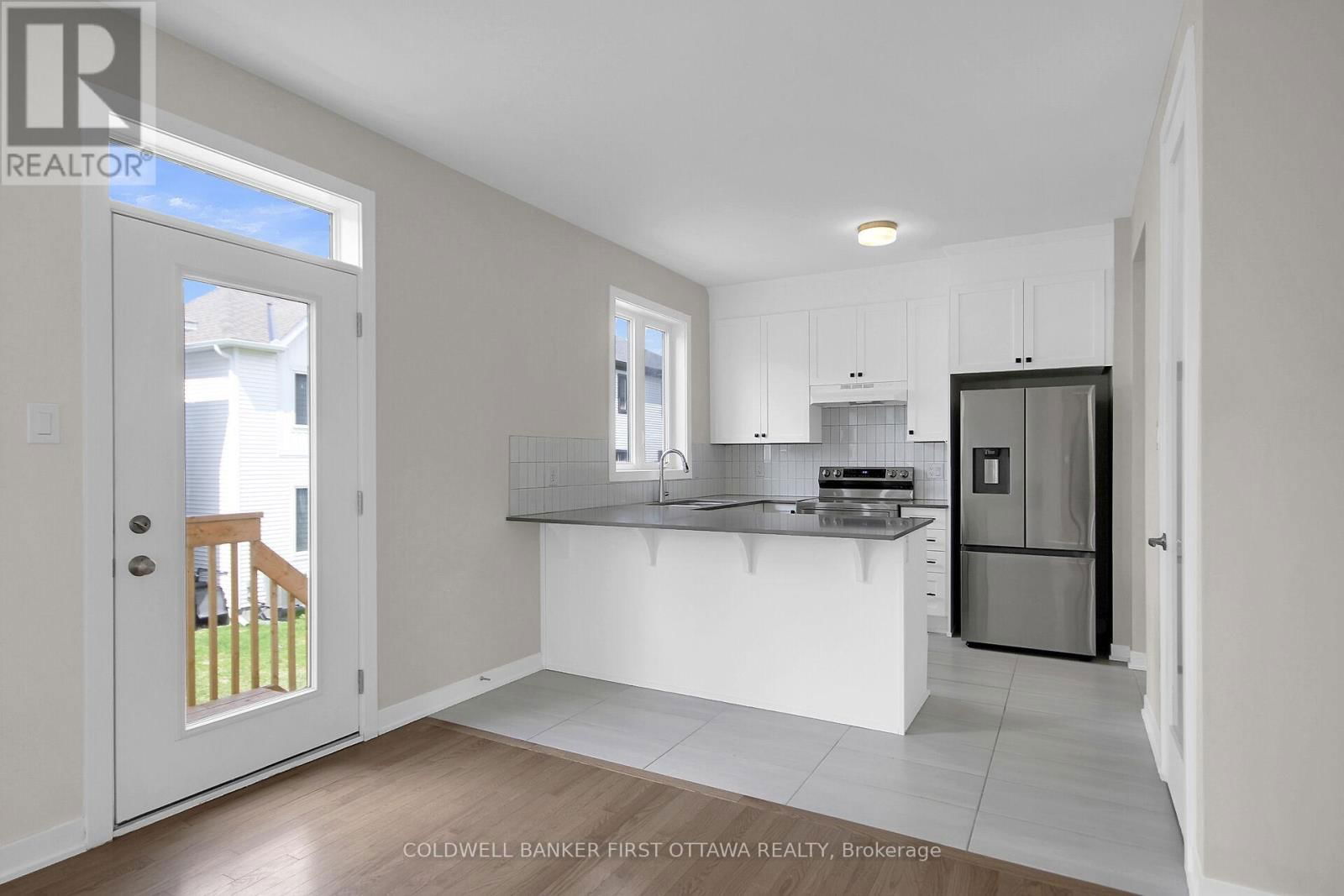 117 RUGOSA STREET Image 28