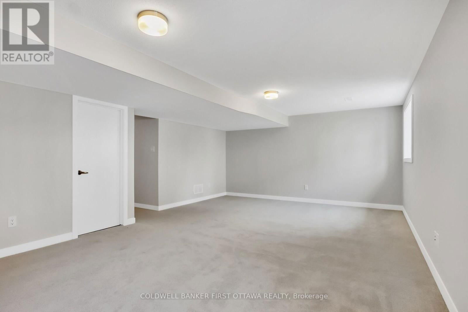 117 RUGOSA STREET Image 40