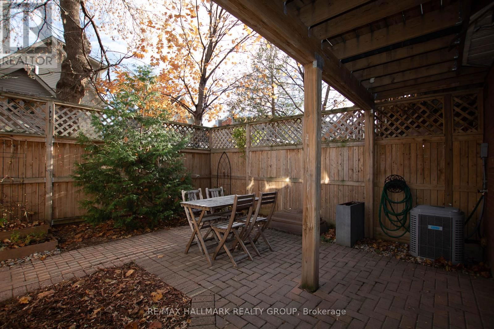 22 CENTRAL AVENUE Image 39