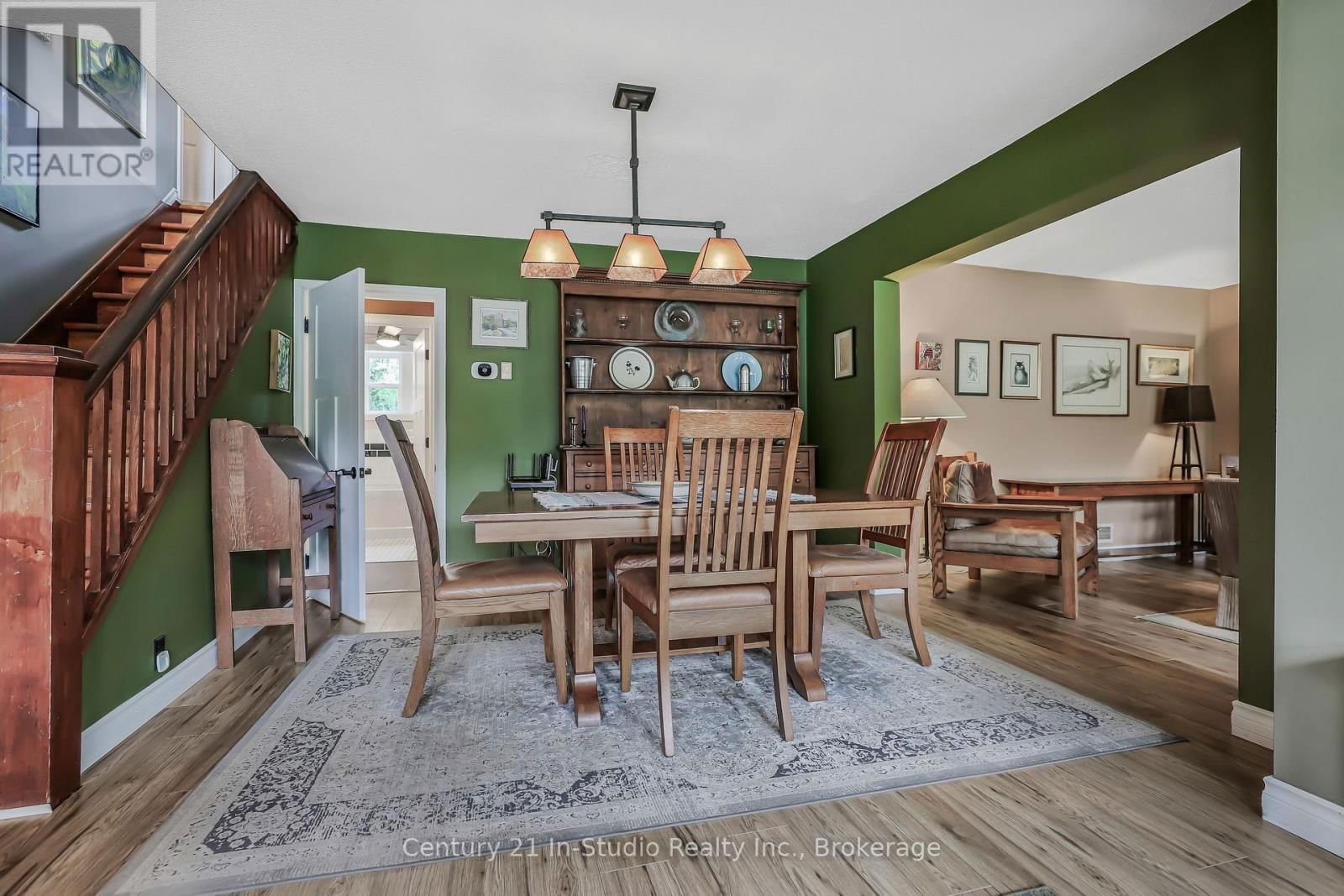 382 2ND AVENUE SOUTHEAST Image 12