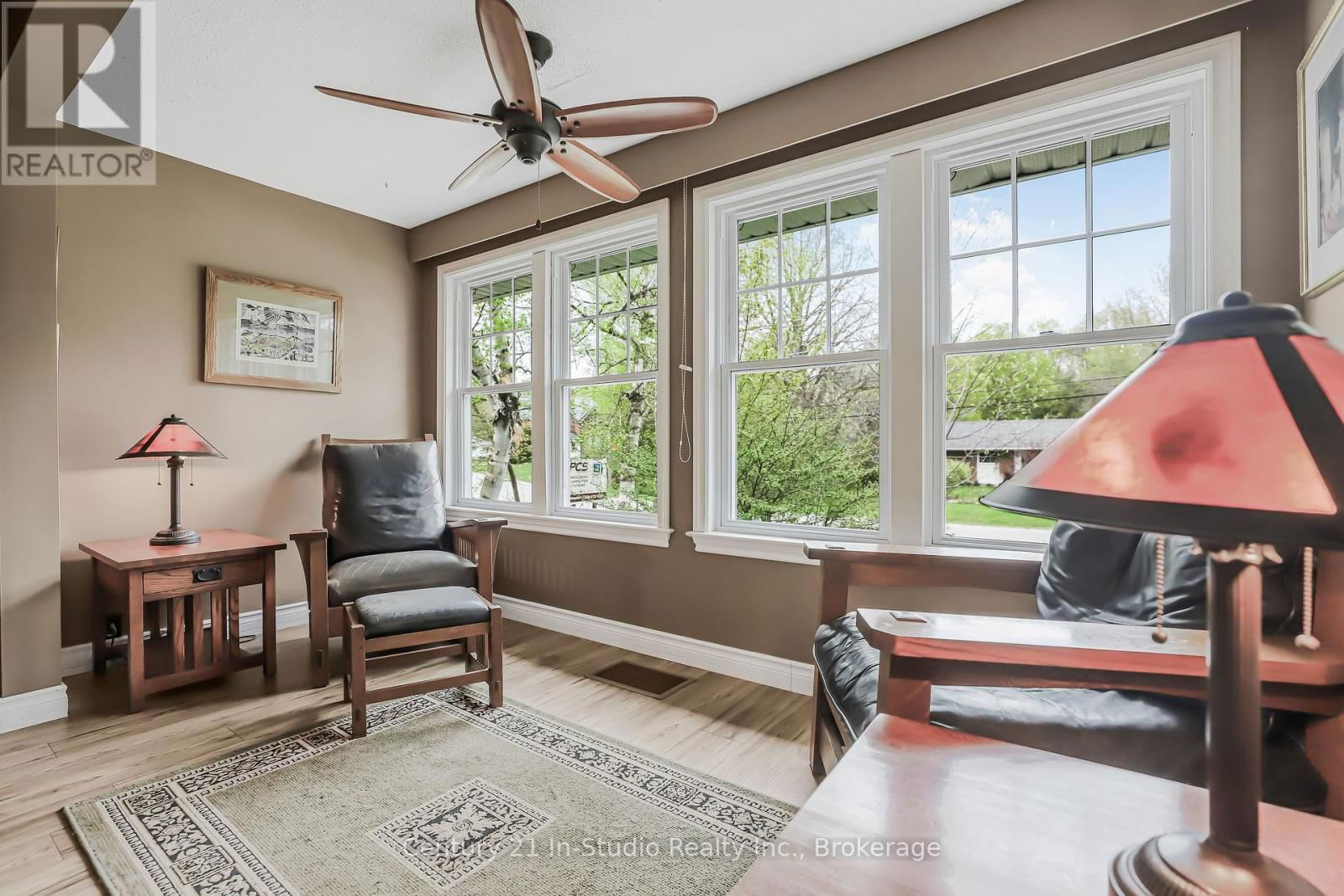 382 2ND AVENUE SOUTHEAST Image 15
