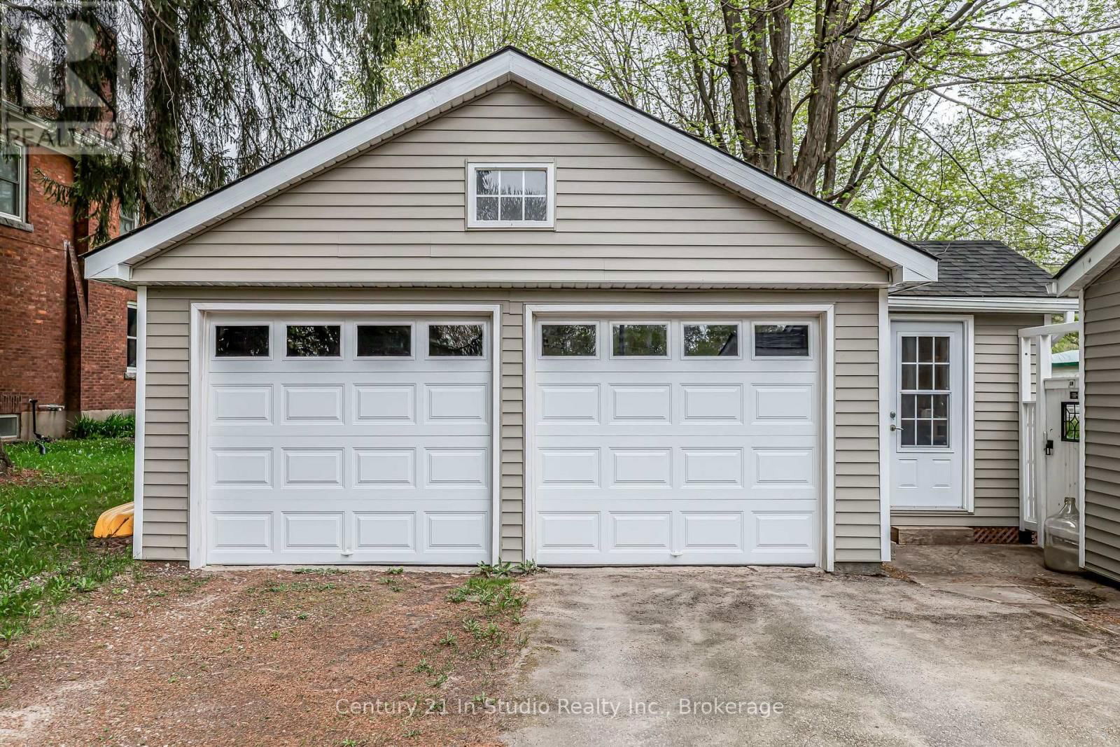 382 2ND AVENUE SOUTHEAST Image 3