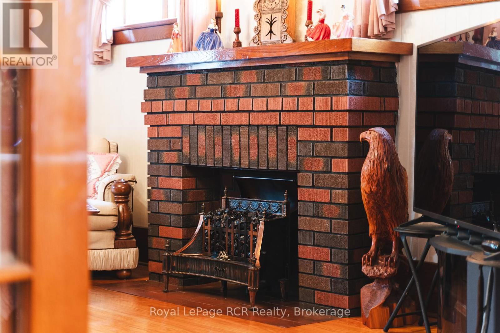 57 ELORA STREET NORTH Image 16