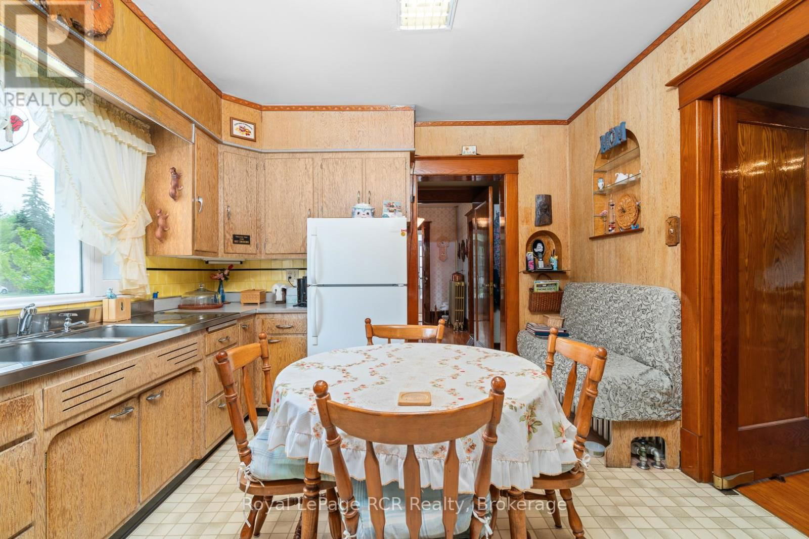 57 ELORA STREET NORTH Image 22