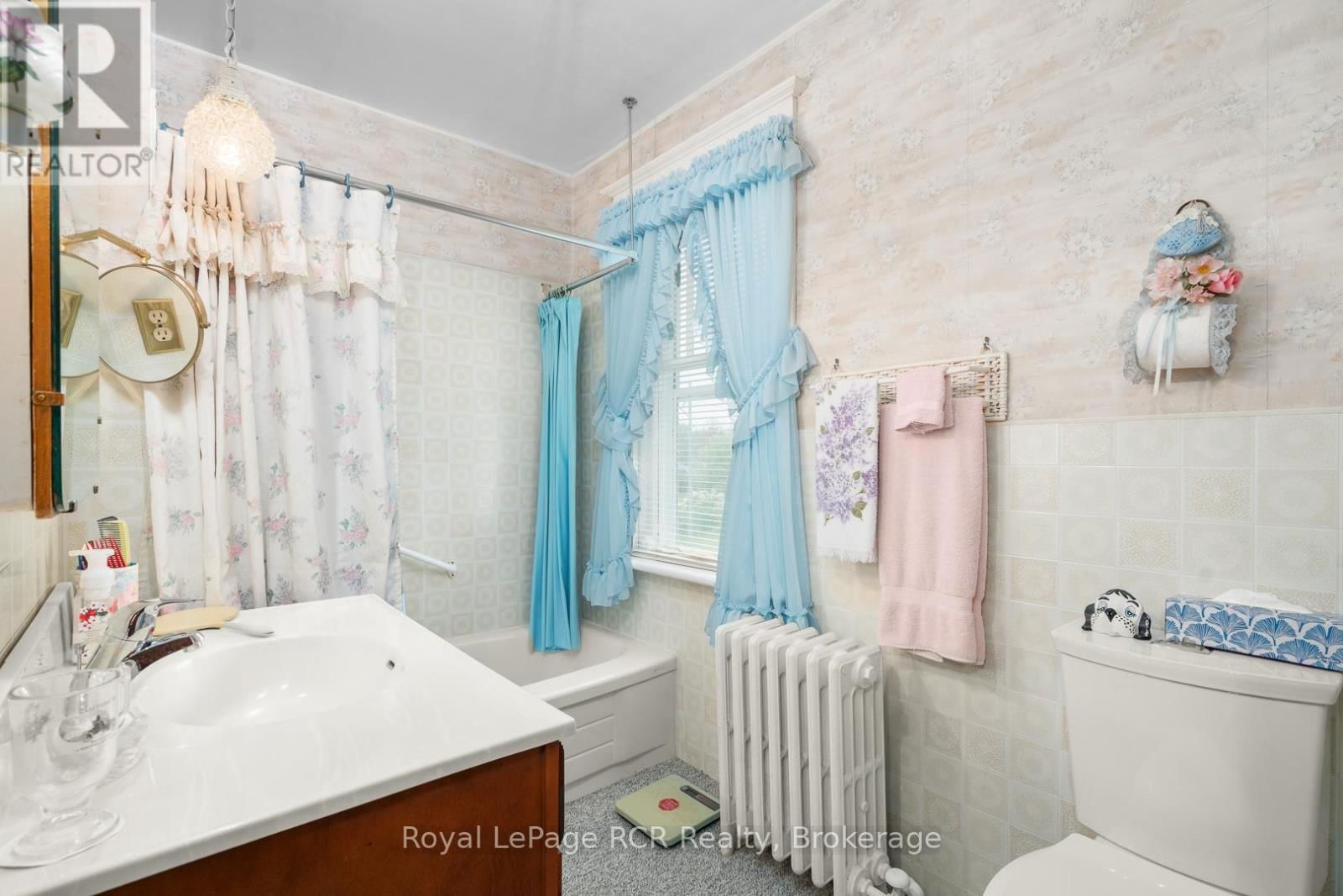 57 ELORA STREET NORTH Image 27