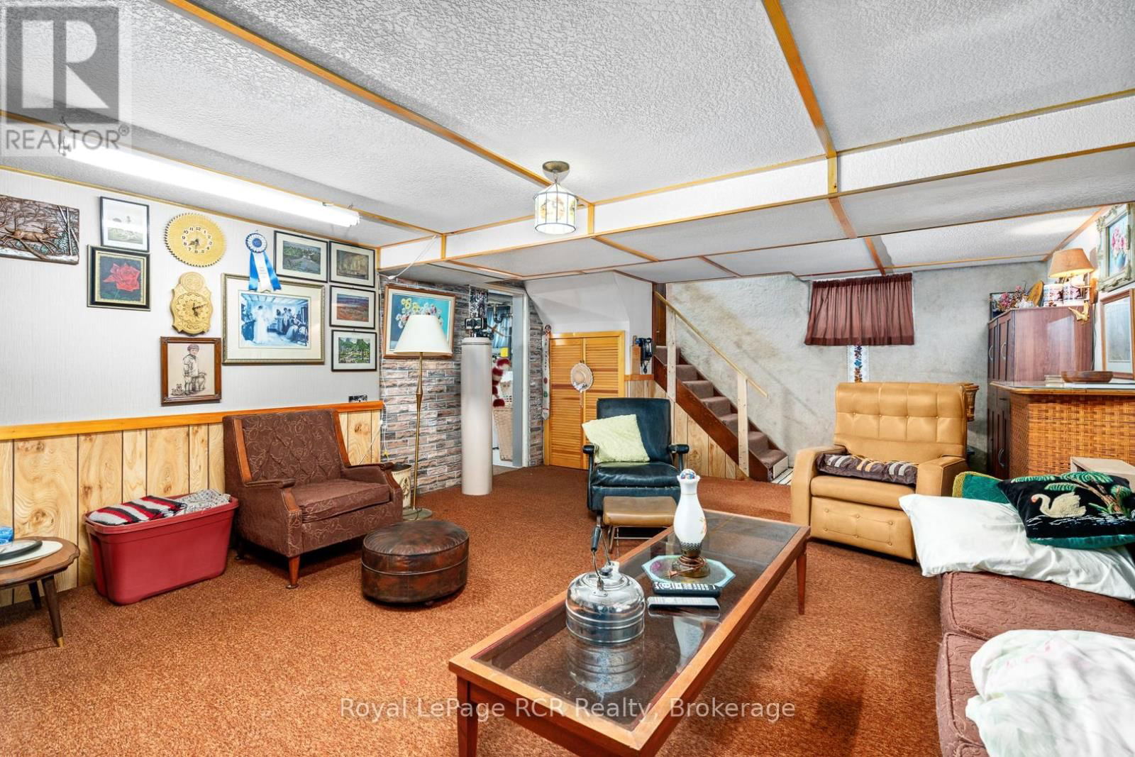 57 ELORA STREET NORTH Image 36