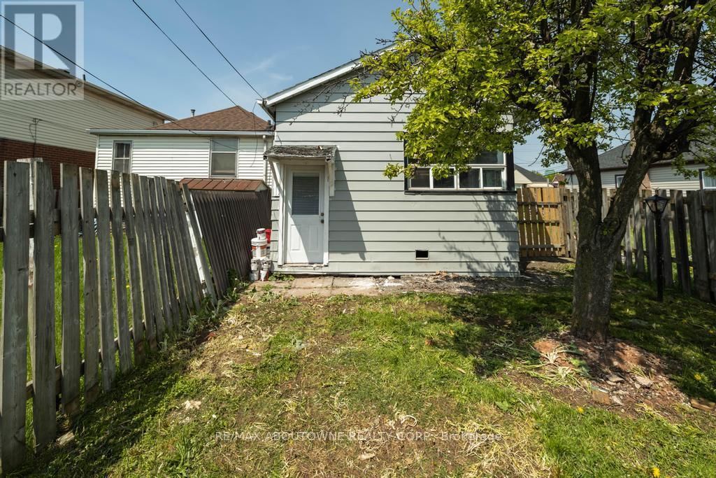 126 HARMONY AVENUE Image 28