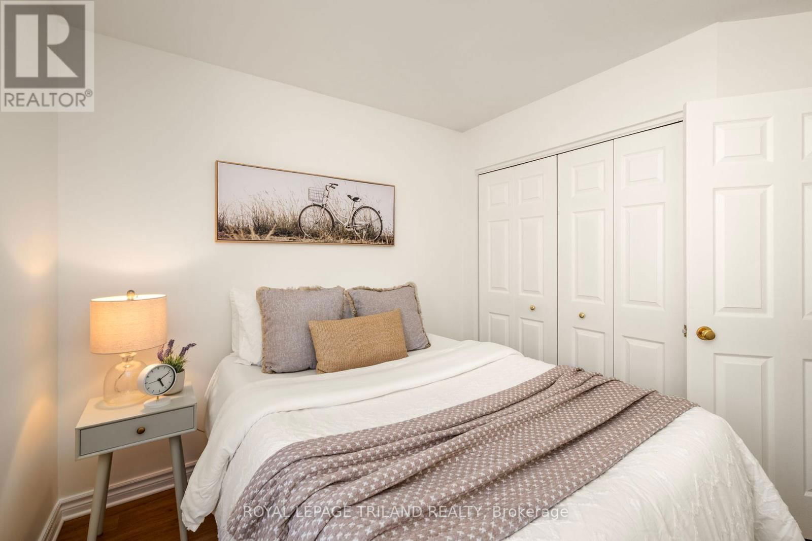 3 - 374 EDITH CAVELL BOULEVARD Image 27