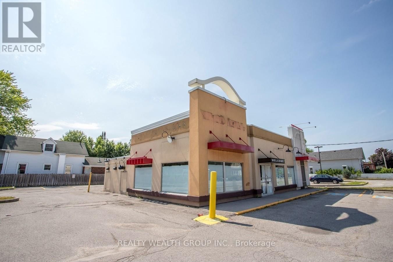 63 LINDSAY STREET SOUTH Image 1