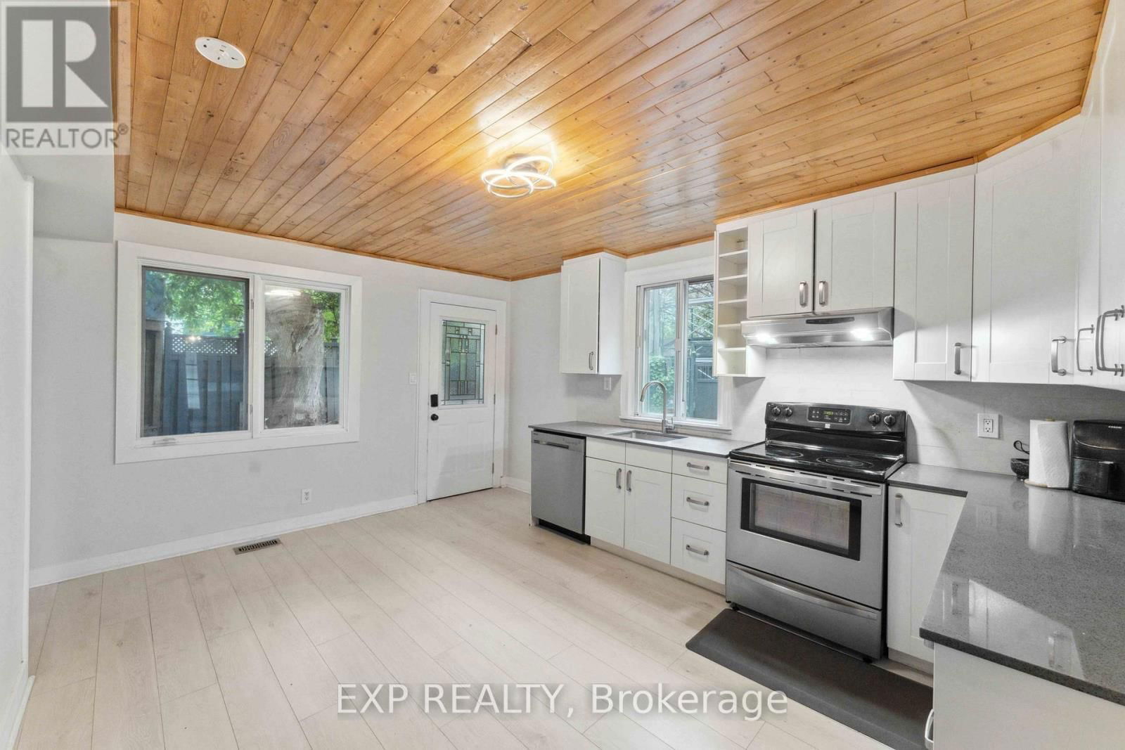 162 KING EDWARD AVENUE Image 10
