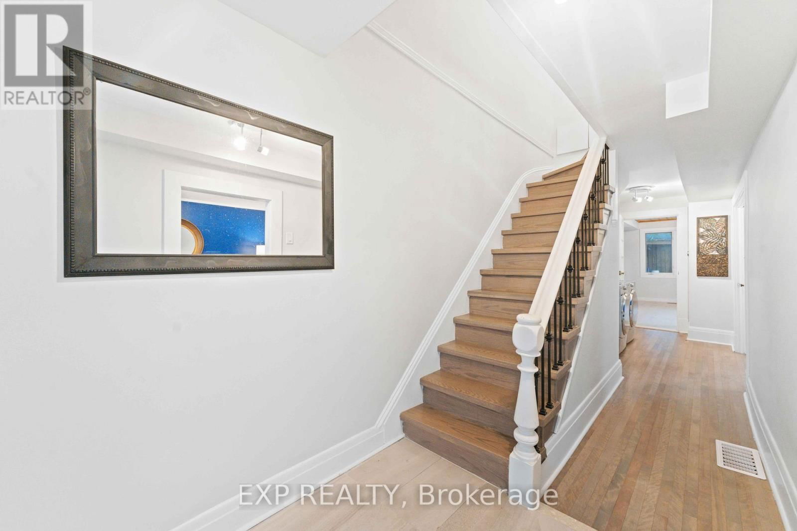 162 KING EDWARD AVENUE Image 3