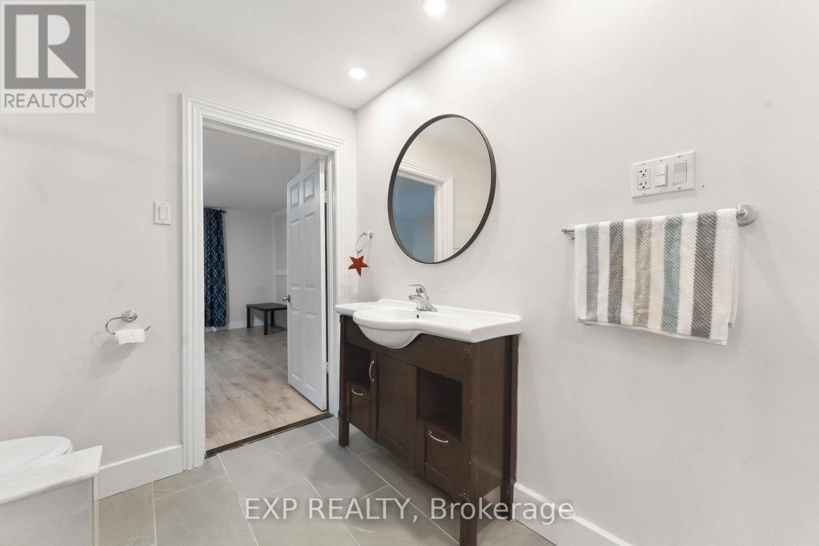 162 KING EDWARD AVENUE Image 7
