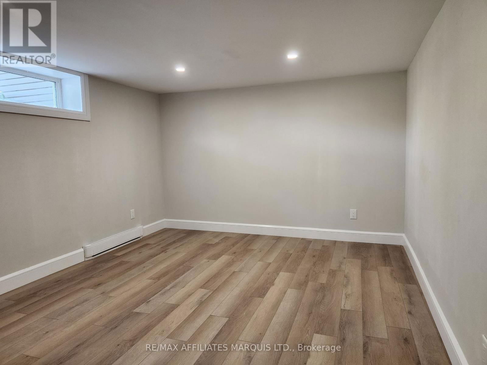 1409 LEONARD AVENUE Image 19
