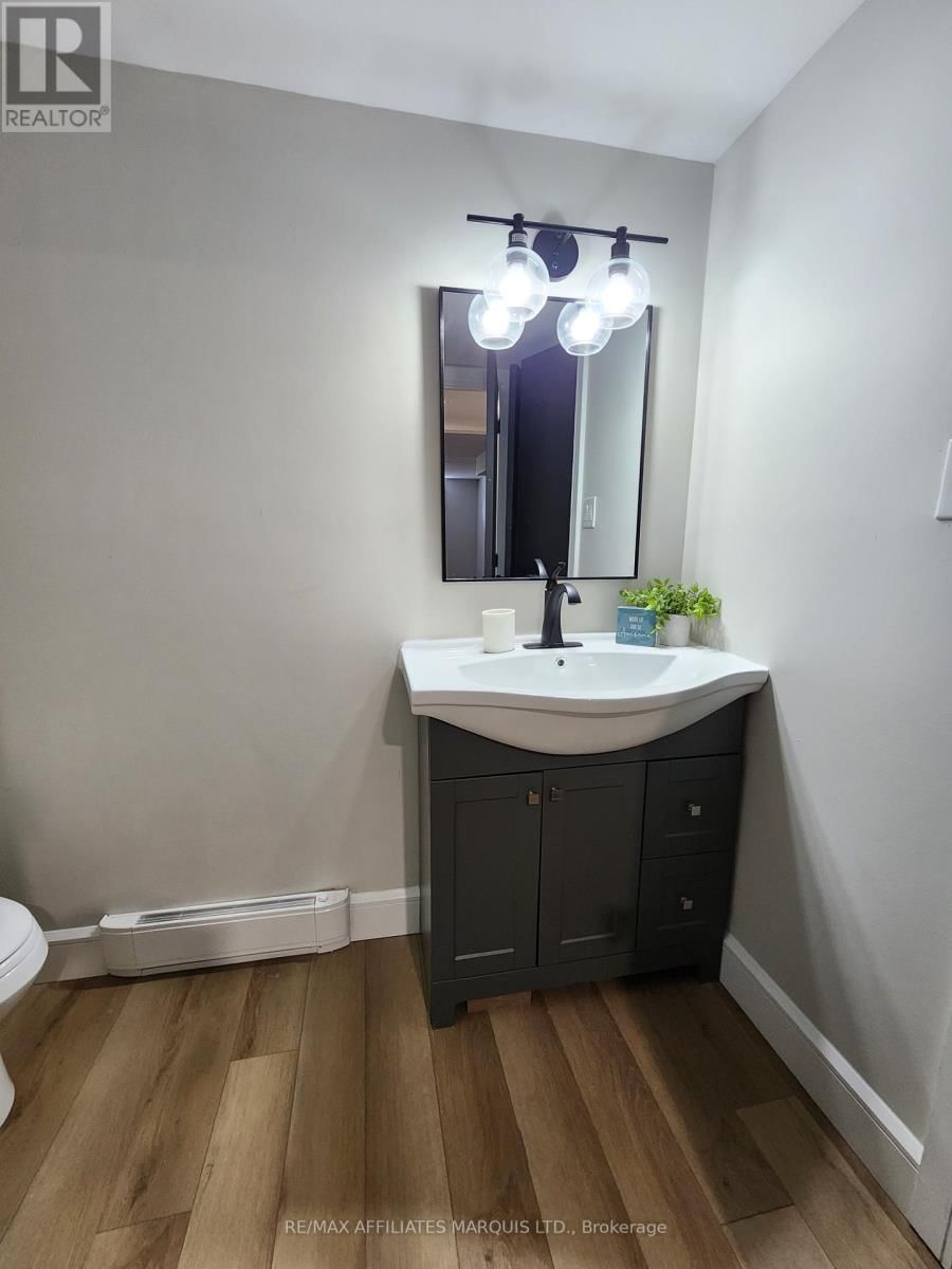 1409 LEONARD AVENUE Image 21