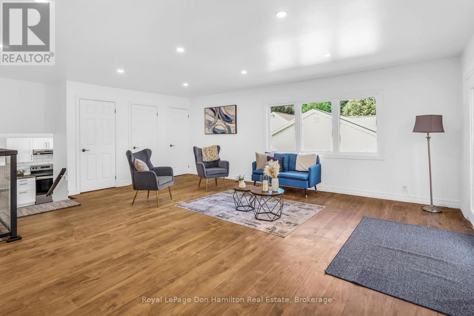 239 JONES STREET Image 30