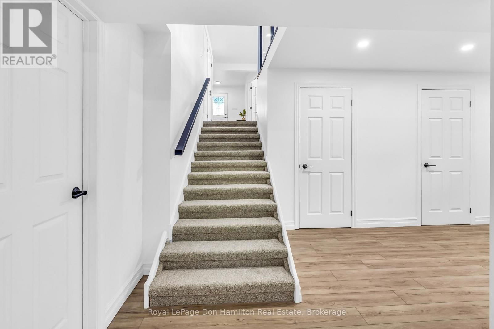 239 JONES STREET Image 34