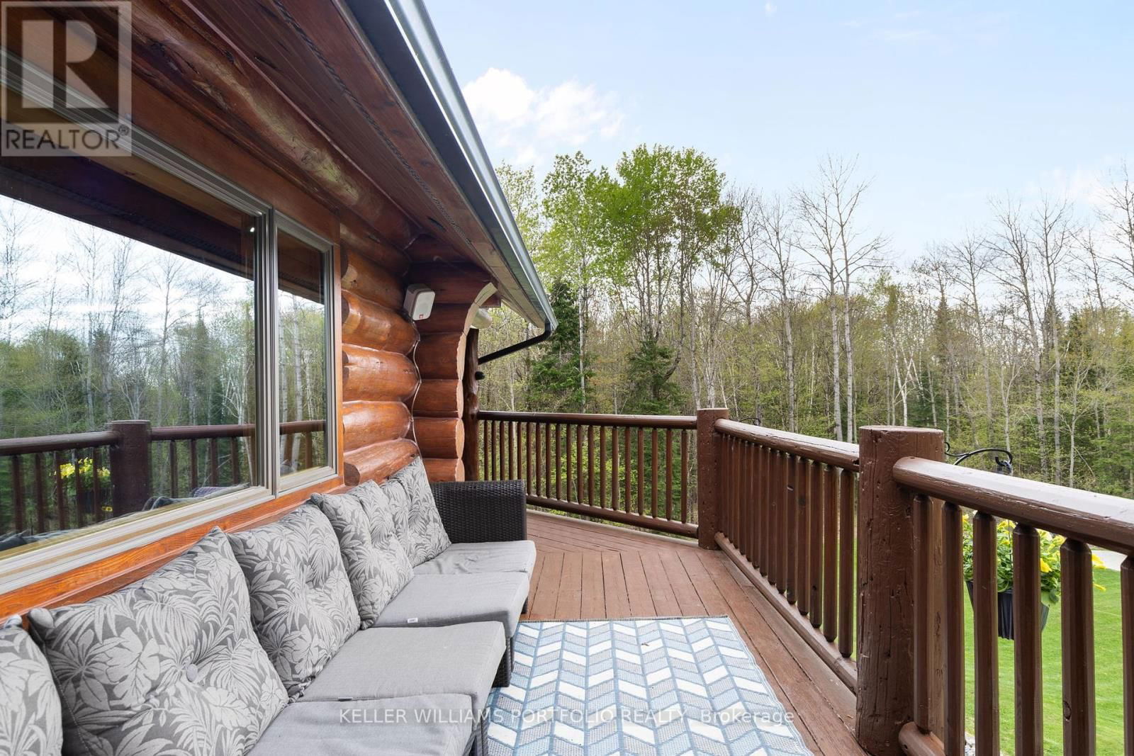 1279 NORTH DRIVE Image 29