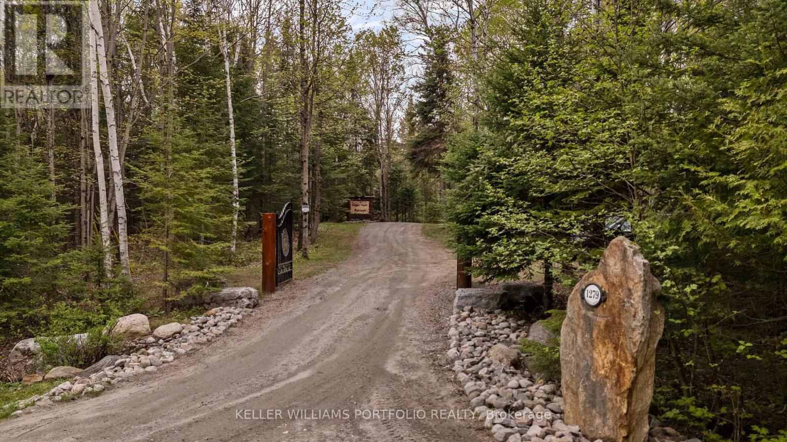 1279 NORTH DRIVE Image 3