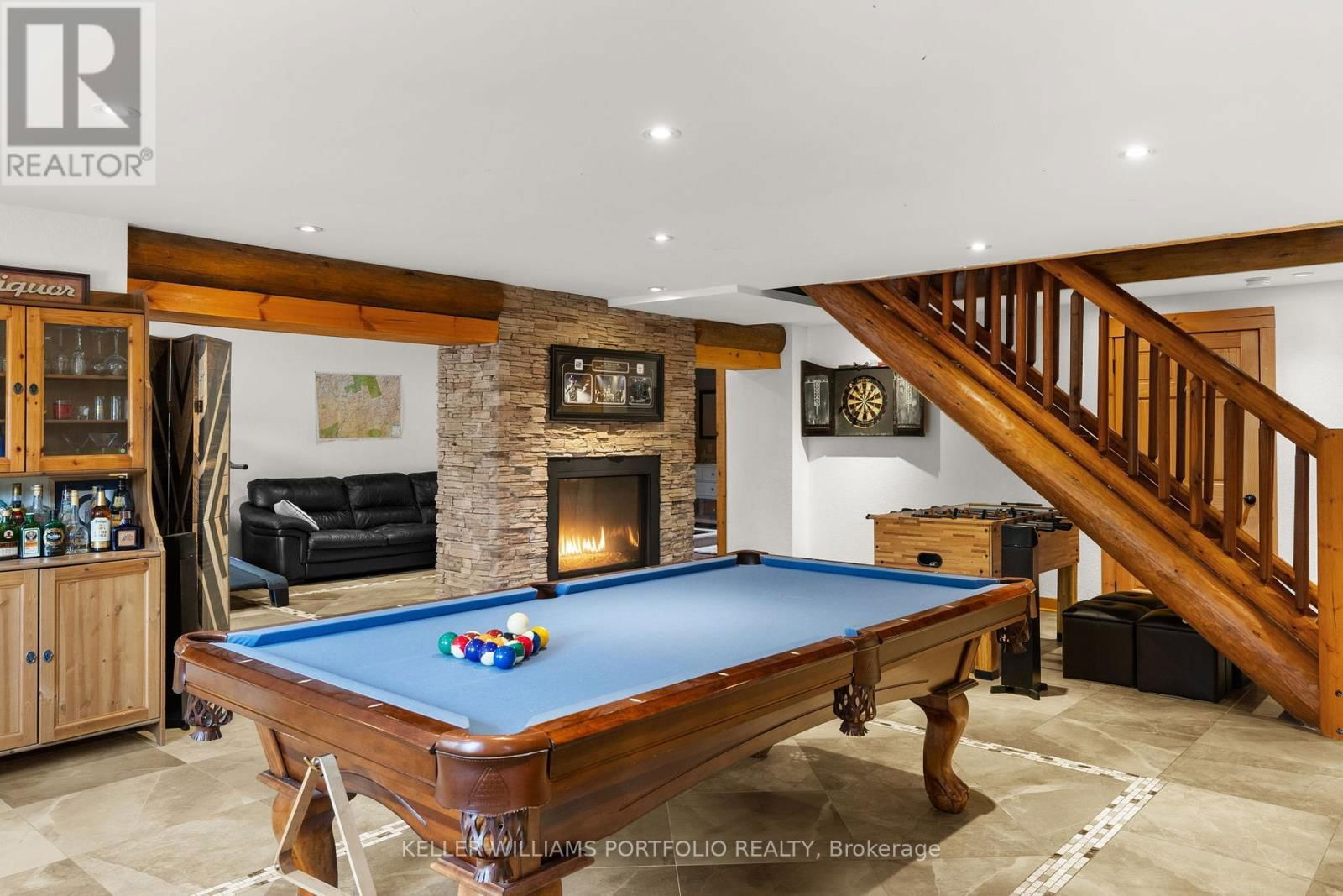 1279 NORTH DRIVE Image 38