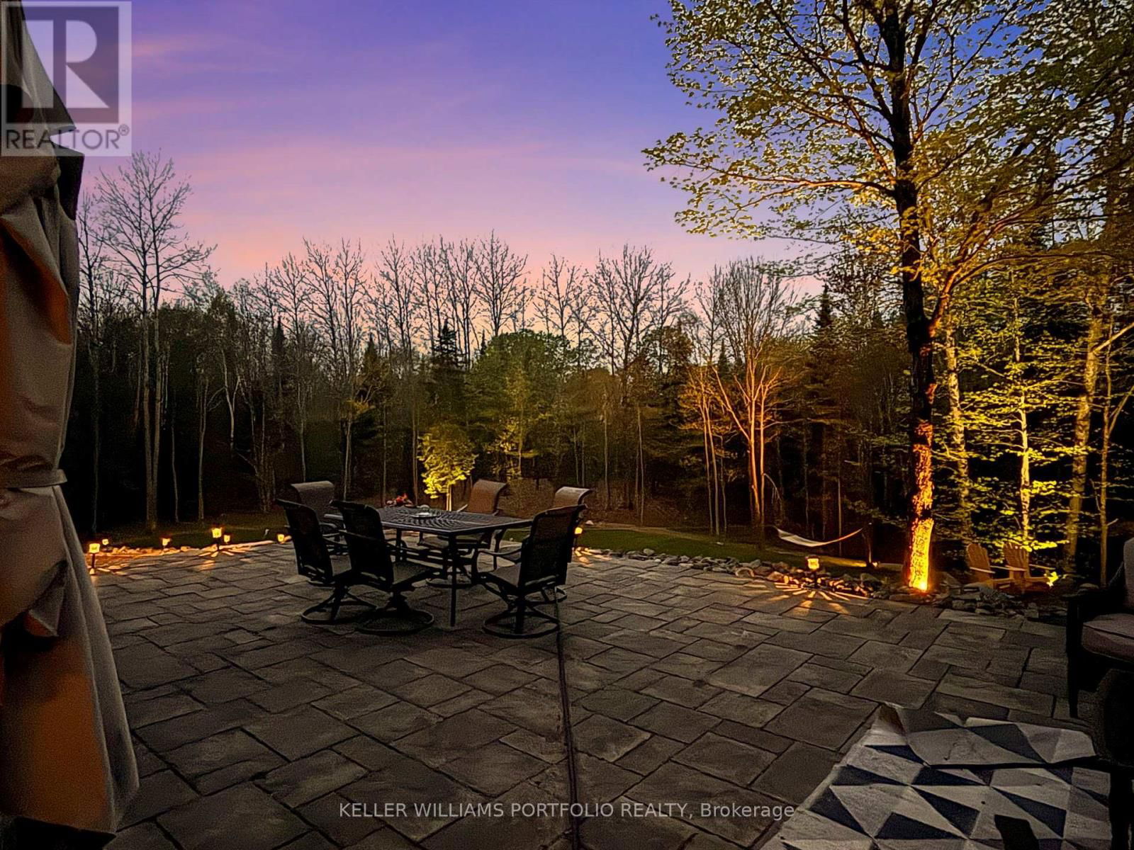 1279 NORTH DRIVE Image 46