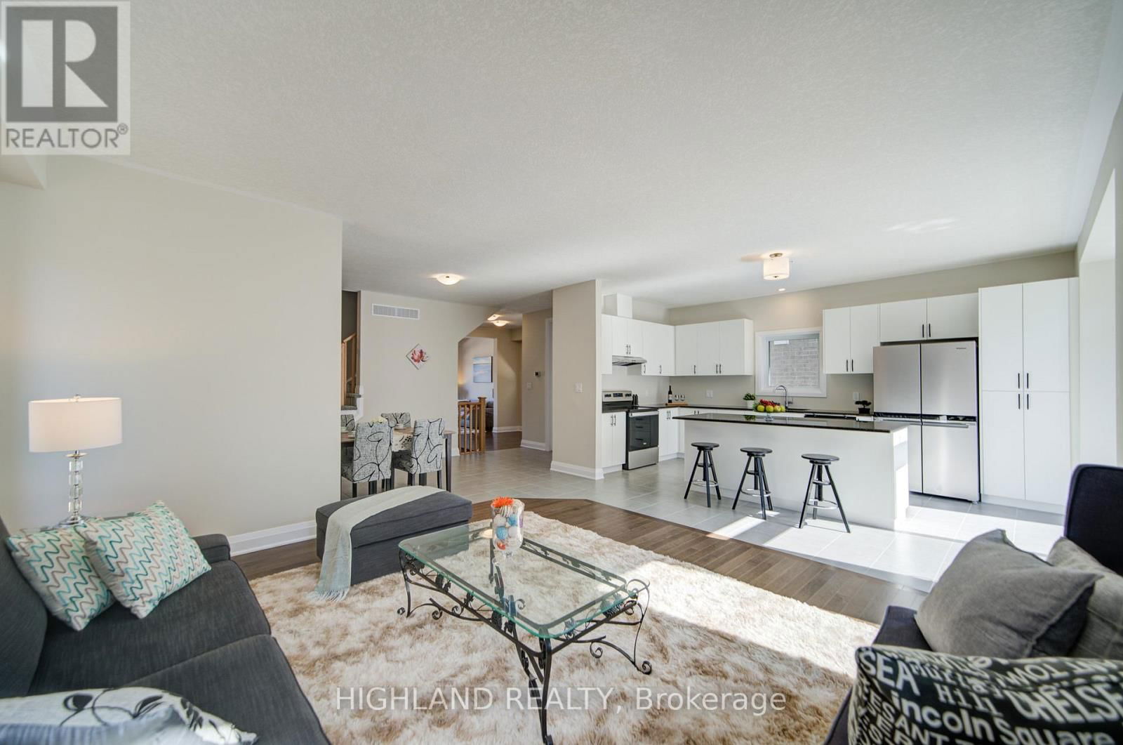 565 BALSAM POPLAR STREET Image 10