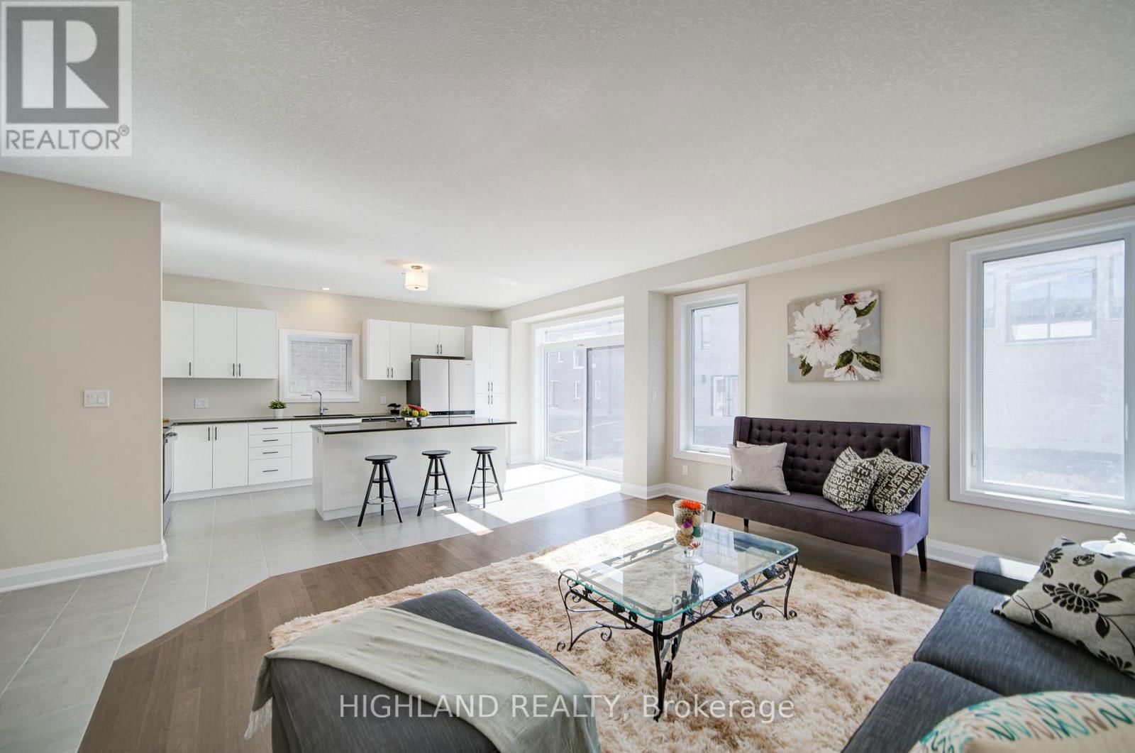 565 BALSAM POPLAR STREET Image 12