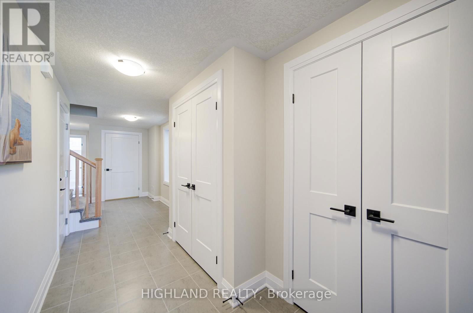 565 BALSAM POPLAR STREET Image 2