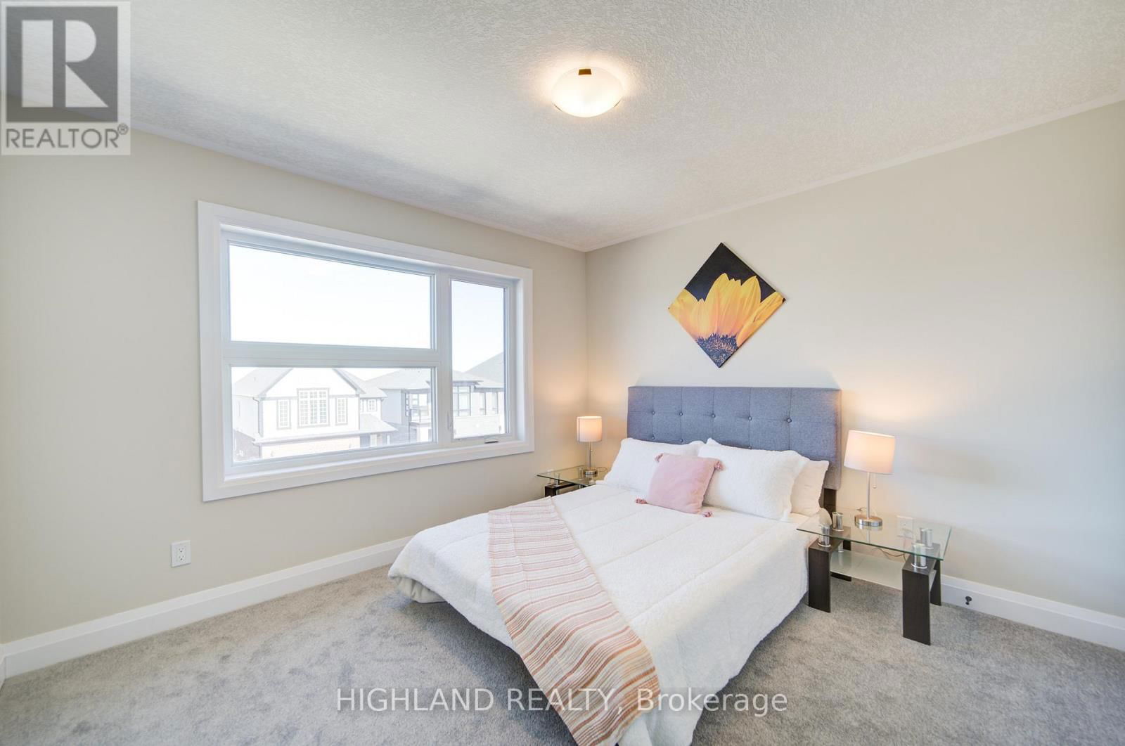 565 BALSAM POPLAR STREET Image 26
