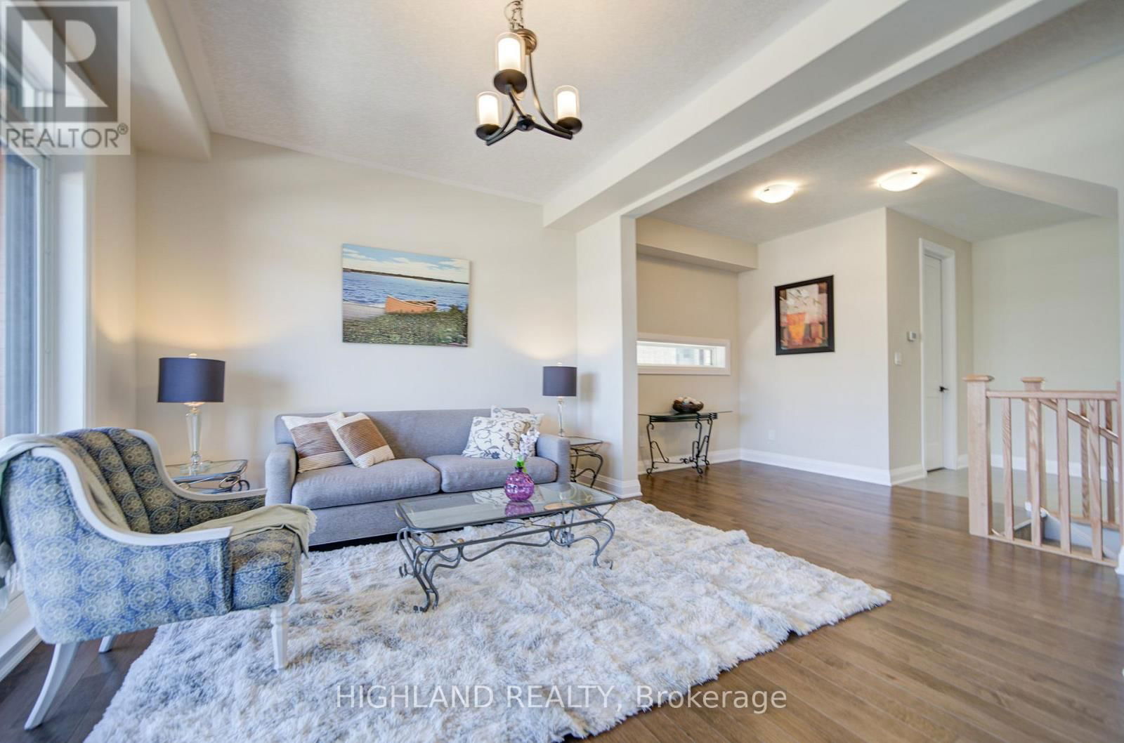 565 BALSAM POPLAR STREET Image 4
