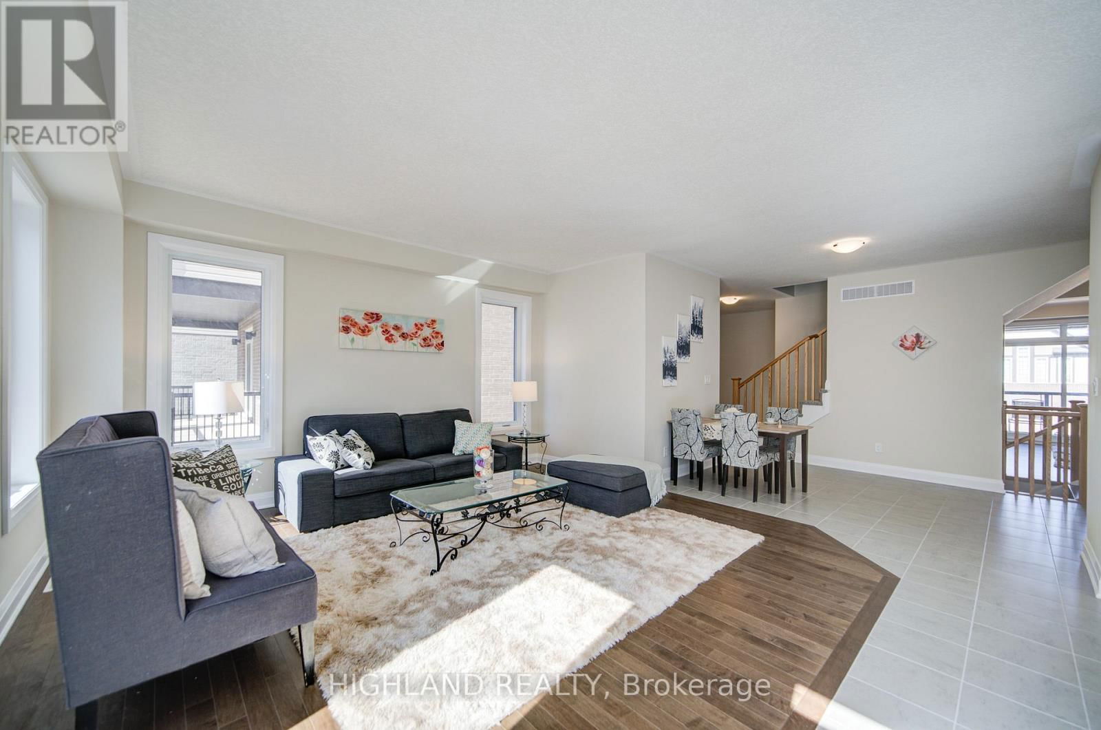 565 BALSAM POPLAR STREET Image 9