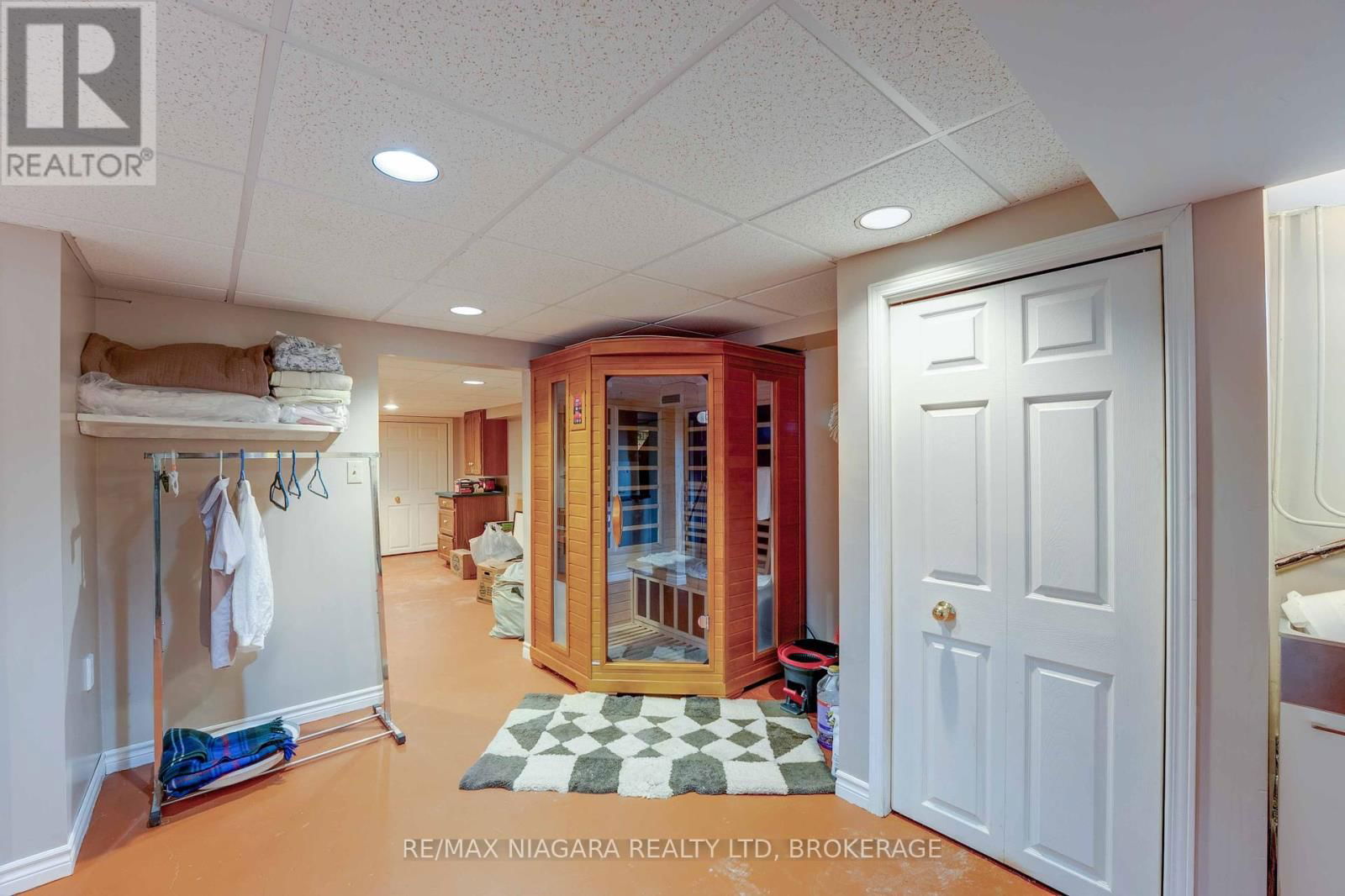 7909 SARAH STREET Image 36